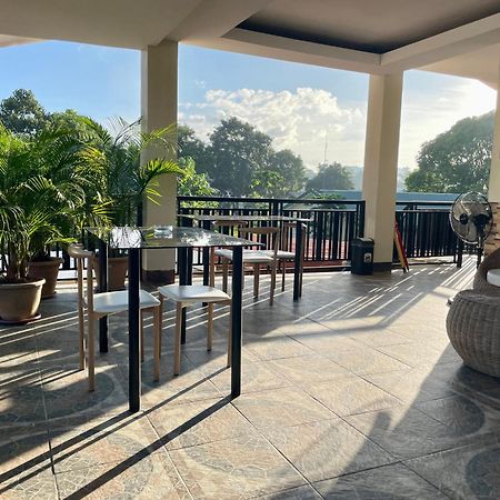 Namal Apartelle - Free Scooter & Gym Access El Nido Buitenkant foto