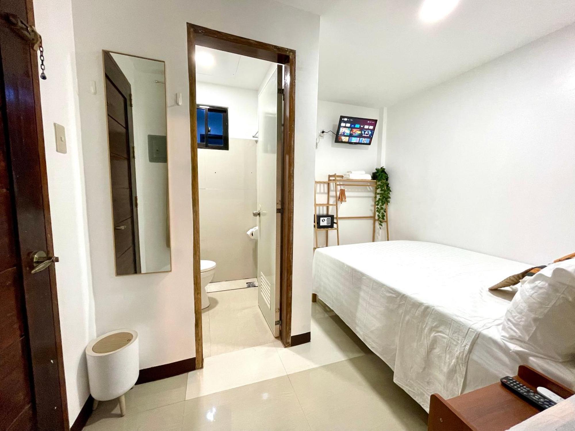 Namal Apartelle - Free Scooter & Gym Access El Nido Buitenkant foto